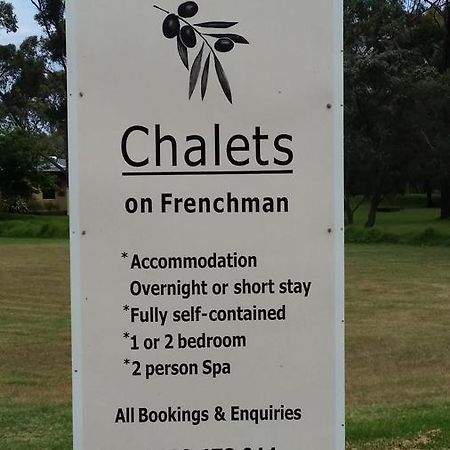Chalets On Frenchman Albany Exterior foto